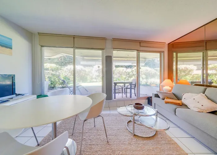 Avec Terrasse, Acces Pereire - Boulevard De L'ocean, Lejlighed *