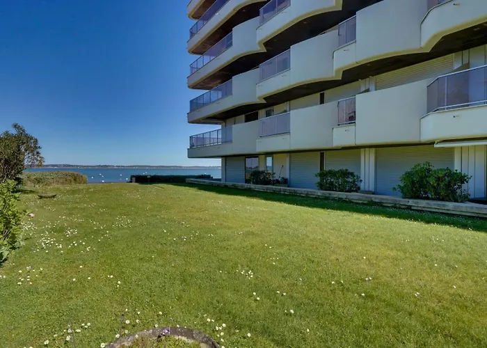 Avec Terrasse, Acces Pereire - Boulevard De L'ocean, * Arcachon