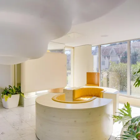 Avec Terrasse, Acces Pereire - Boulevard De L'ocean, Apartment *